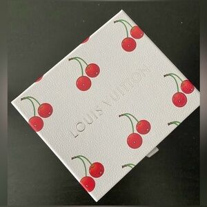 Louis Vuitton Takashi Murakami Cherry Box